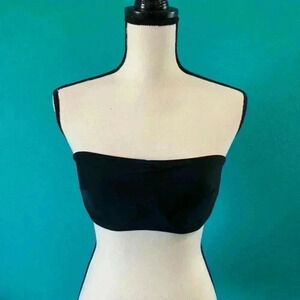 Victoria’s Secret black strapless bra without padding in size 36D